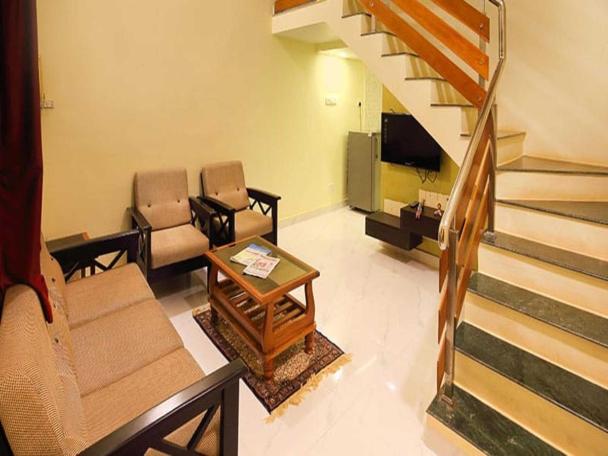 Hotel Wada Chirebandi à Gimvi Extérieur photo