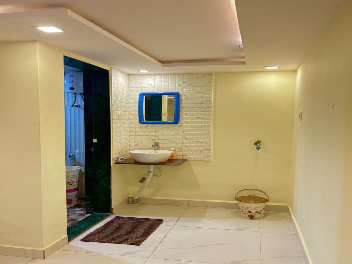 Hotel Wada Chirebandi à Gimvi Extérieur photo