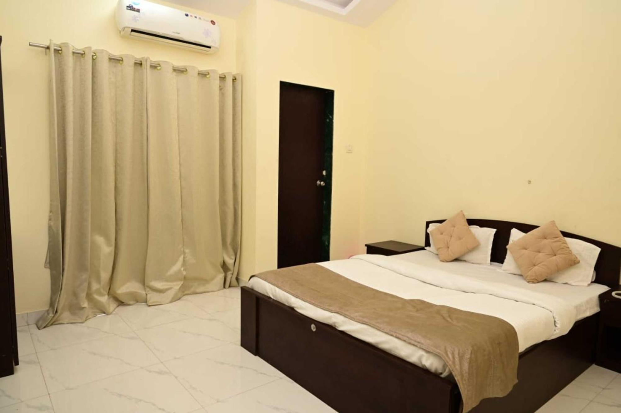 Hotel Wada Chirebandi à Gimvi Extérieur photo