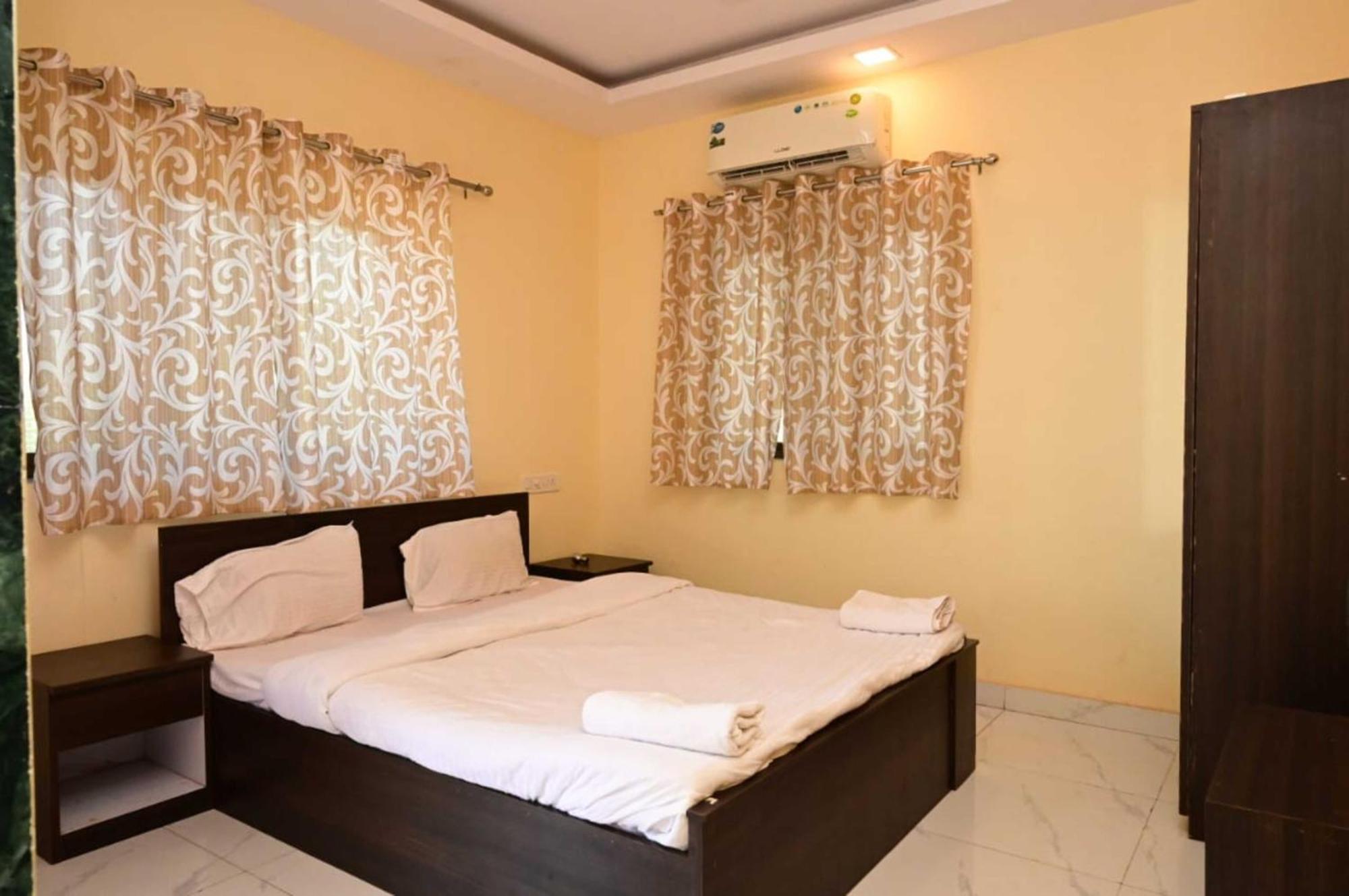 Hotel Wada Chirebandi à Gimvi Extérieur photo