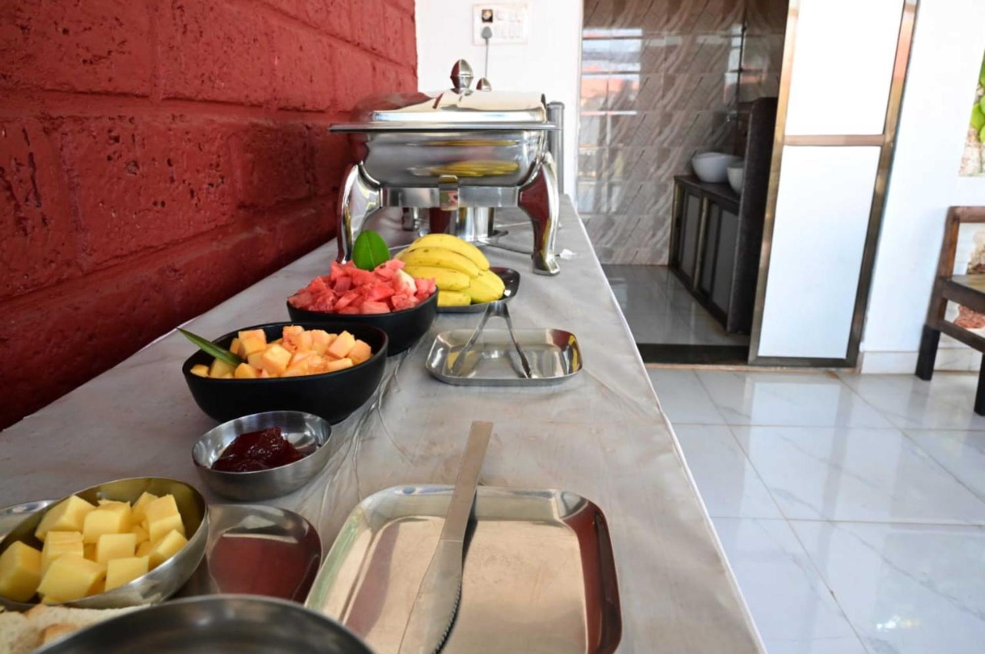 Hotel Wada Chirebandi à Gimvi Extérieur photo